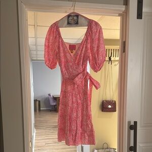 Lilly Pulitzer Pink Sundress with Puff Sleeves and V-Neck for Wedding Guest